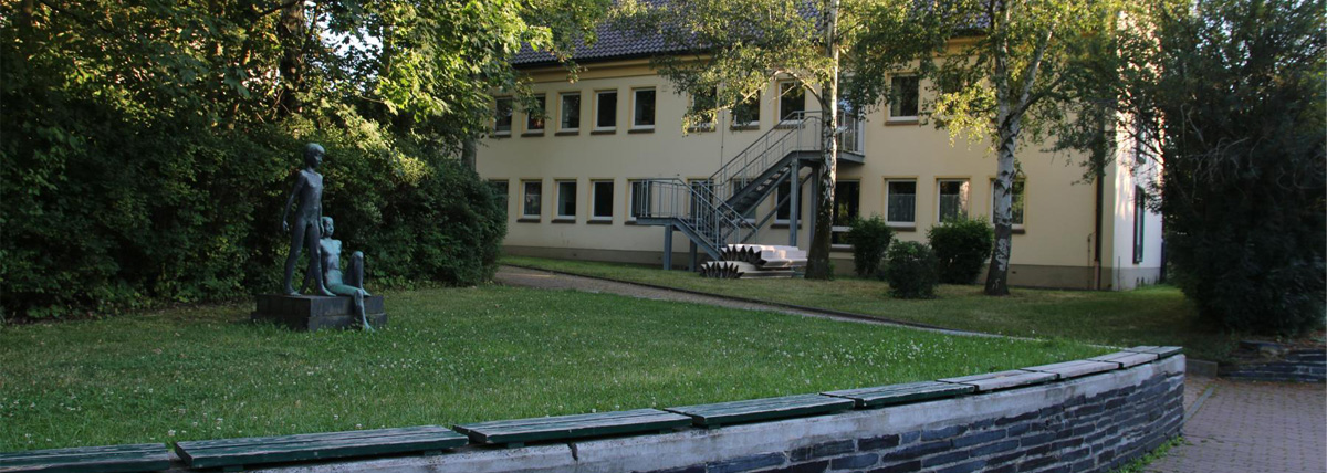 Schulgebäude der Staatlichen Regelschule Friedrich Solle
